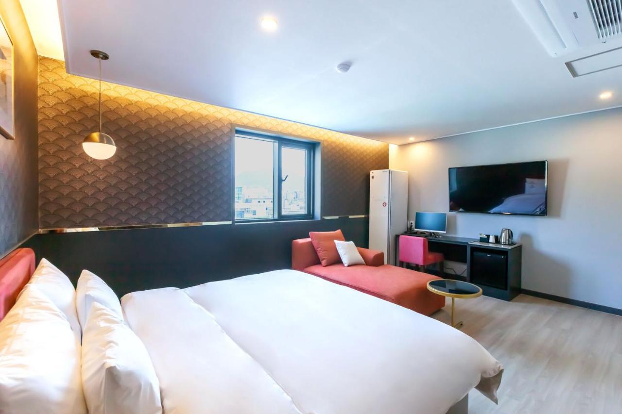 Browndot Hotel Sasang Renecite Busan Esterno foto
