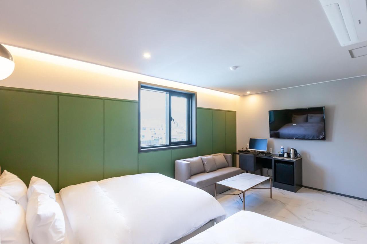 Browndot Hotel Sasang Renecite Busan Esterno foto