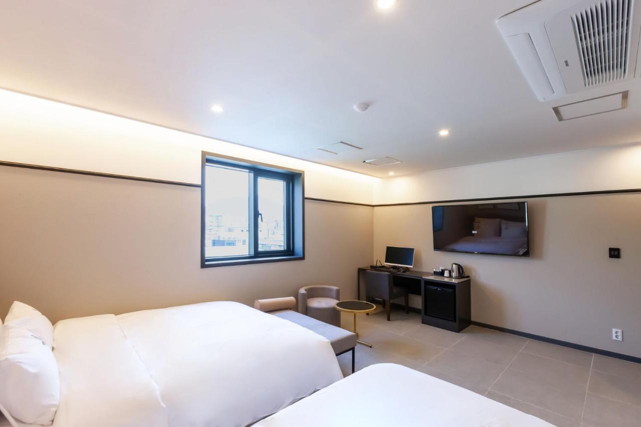 Browndot Hotel Sasang Renecite Busan Esterno foto