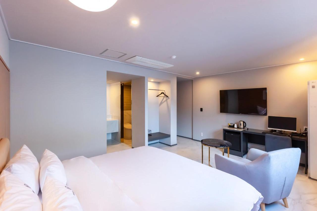 Browndot Hotel Sasang Renecite Busan Esterno foto