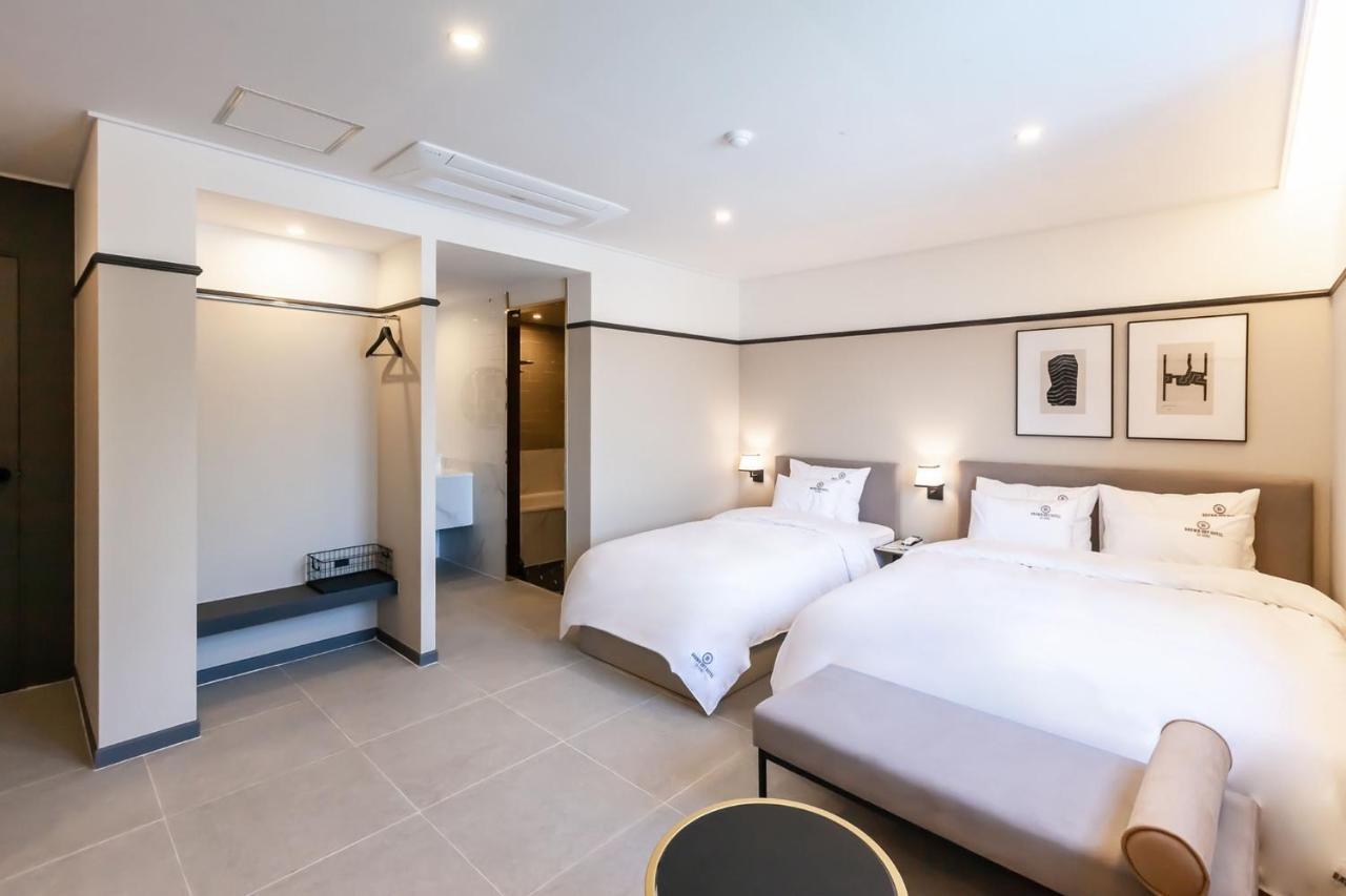 Browndot Hotel Sasang Renecite Busan Esterno foto