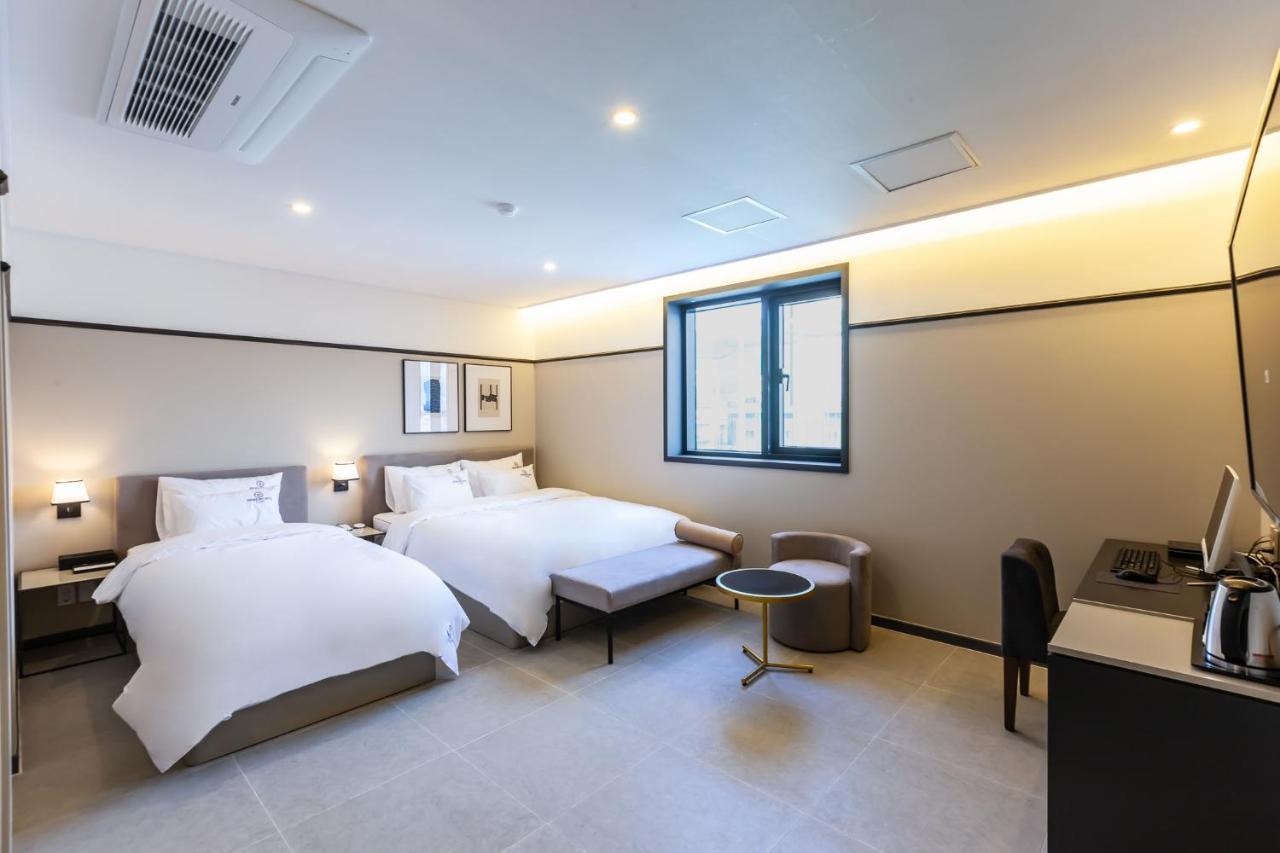 Browndot Hotel Sasang Renecite Busan Esterno foto